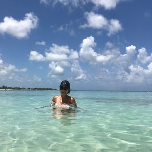 Meet your Posher, Loanne